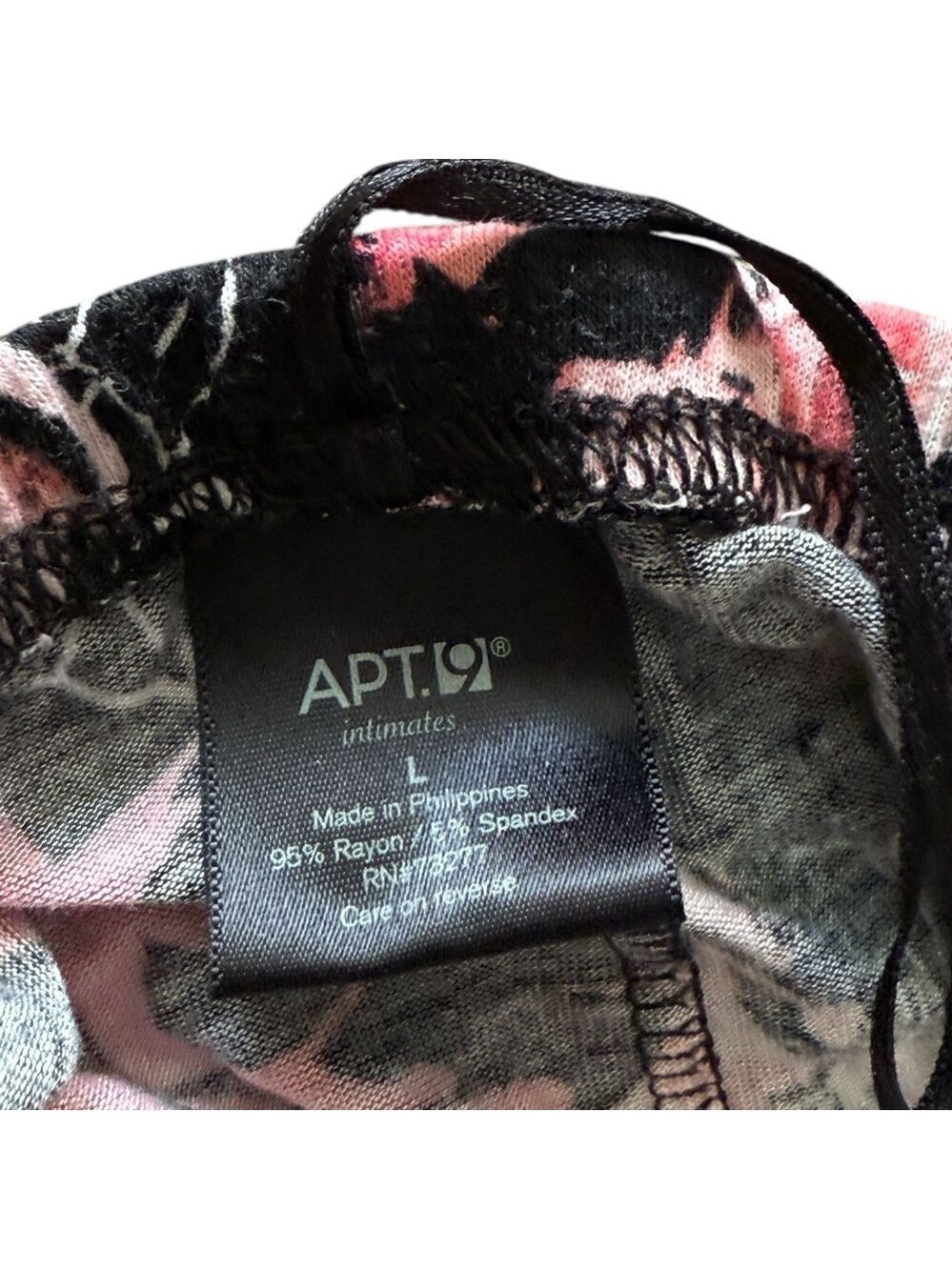 Apt. 9 Intimates Size L Pajama Set Roses with Cropped Pants Some wash-wear - Picture 5 of 8
